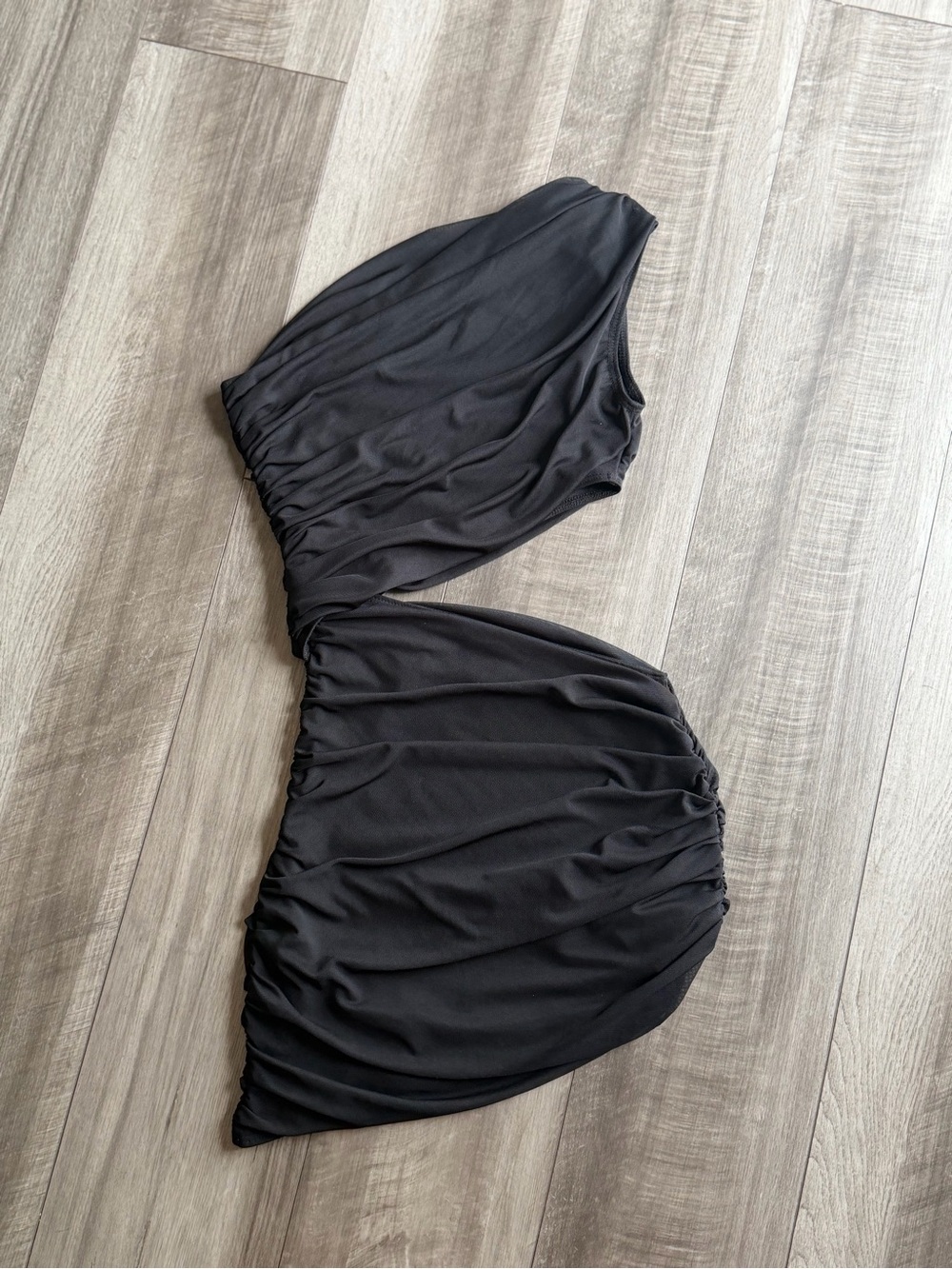 Peppermayo Addie Mini Dress Women’s Sz US 4 Black Cut Out One Shoulder Stretchy - Picture 4 of 4